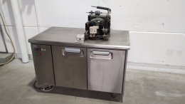 Refrigerated workbench